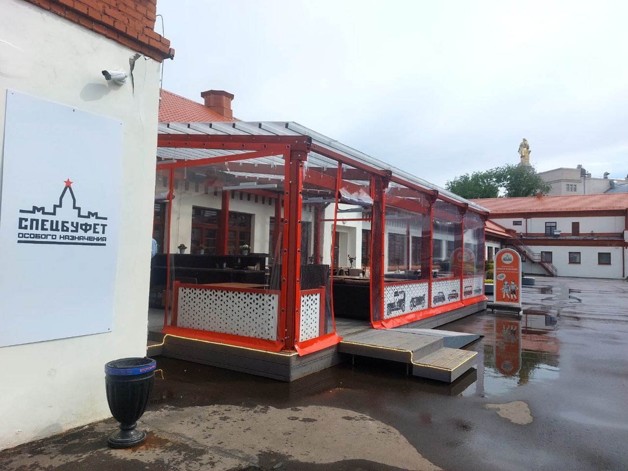 ПВХ шторы для летней террасы кафе в посёлке Менделеево